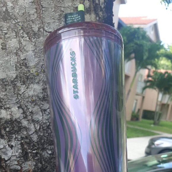 Starbucks 2025 Wavy Green Purple Plastic Hot & Cold Cup Venti Tumbler 24oz - Picture 1 of 9